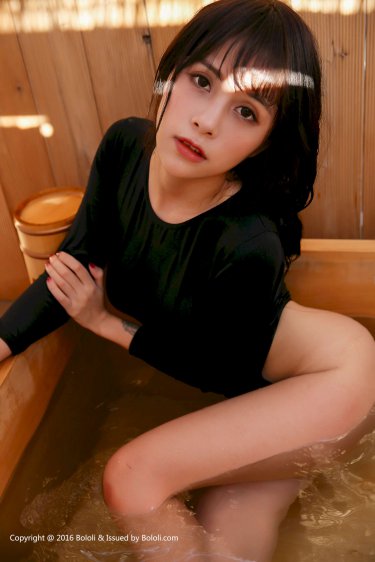 堇美香